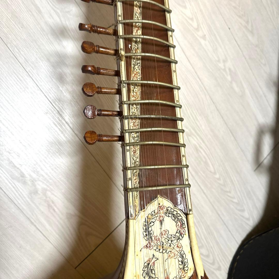木製シタール 7弦 ケース付き　ジャンク品