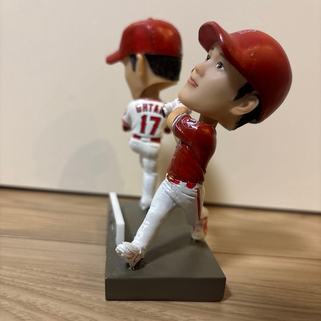 y*様 【非売品】SEIKOアストロン大谷翔平フィギュア2体セット