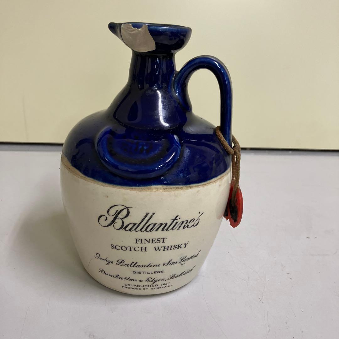 E壁 バランタイン陶器瓶 ウイスキー Whisky チャーム付き 古酒