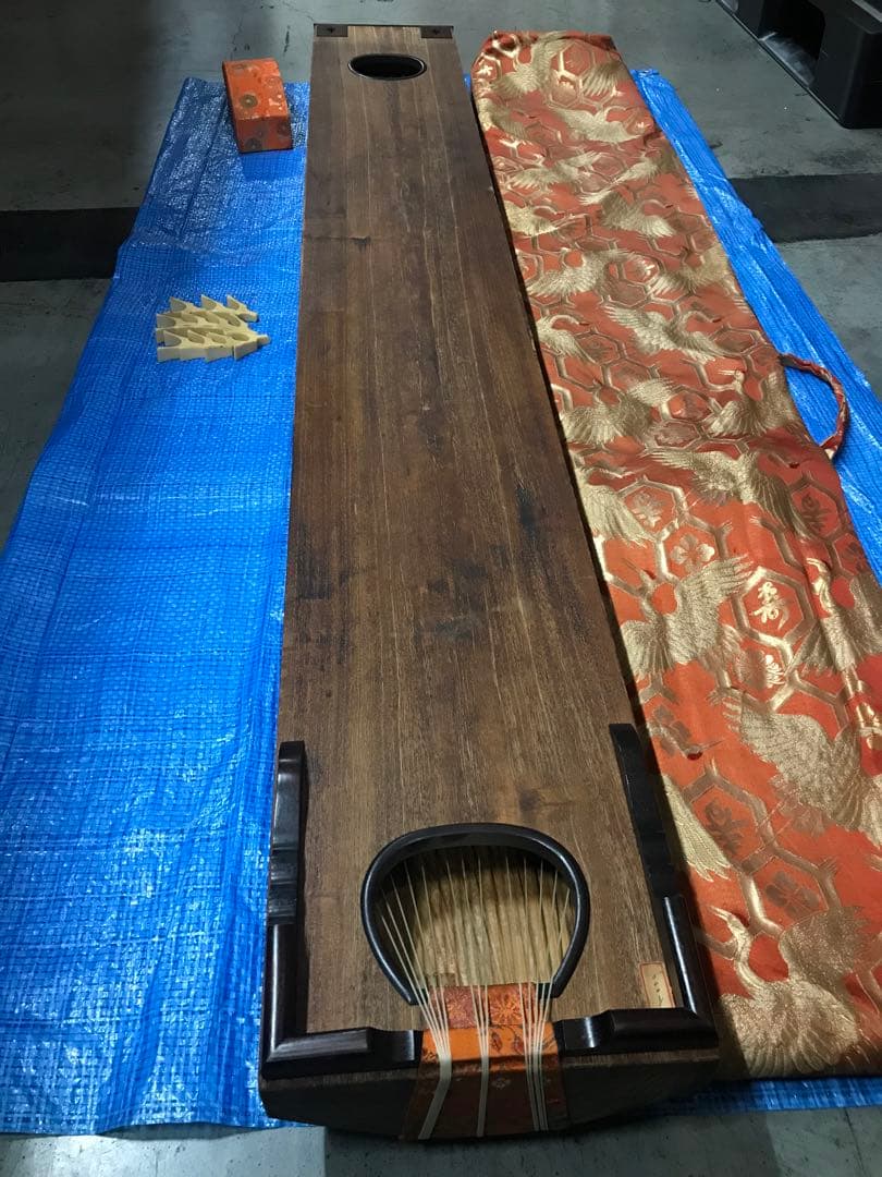 和楽器 お箏 弦楽器 箏 琴 在銘刻印あり