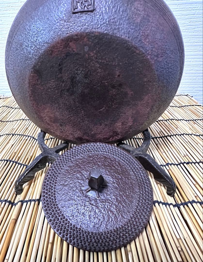 ほぼ未使用品　岩手県奥州水沢幸工芸　現代の名工 佐藤勝久造　１５型　南部鉄瓶