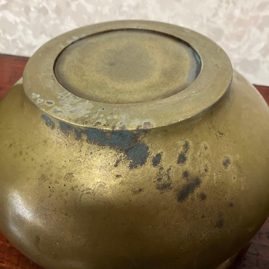 アンティークな黄銅製持ち手付き手焙り（波兎や雷紋などの装飾金工）