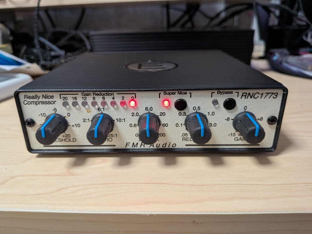 FMR Audio RNC1773e コンプレッサー