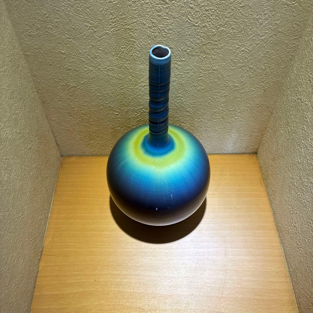 人間国宝3代目徳田八十吉作、グラデーション陶器花瓶