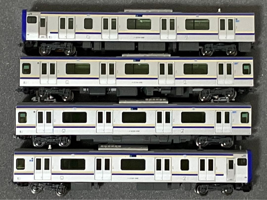 KATO 10-1705 e235系1000番台 横須賀/総武快速線 付属編成