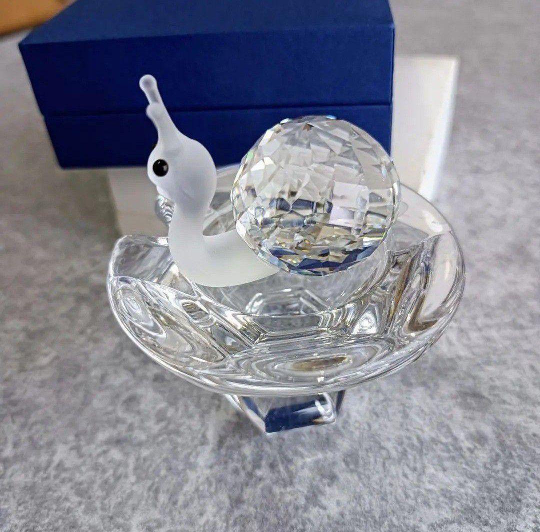 【SWAROVSKI スワロフスキー】葉っぱの上のかたつむり☘ 置物 インテリア