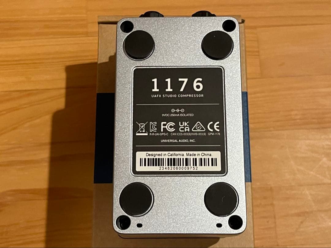 UNIVERSAL AUDIO UAFX 1176 Studio コンプレッサー