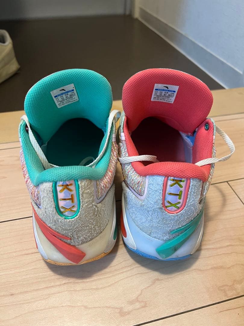 シューズ(男性用) ANTA KT10 Christmas Klay Thompson PE