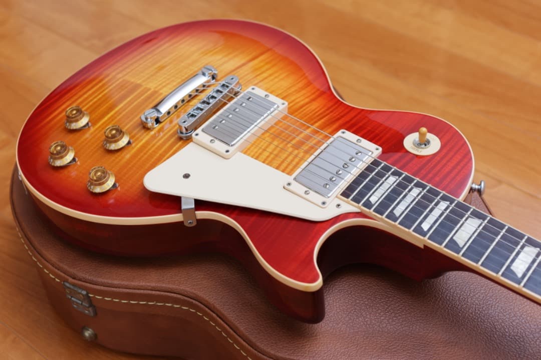 リベリオン　Gibson Les Paul Traditional