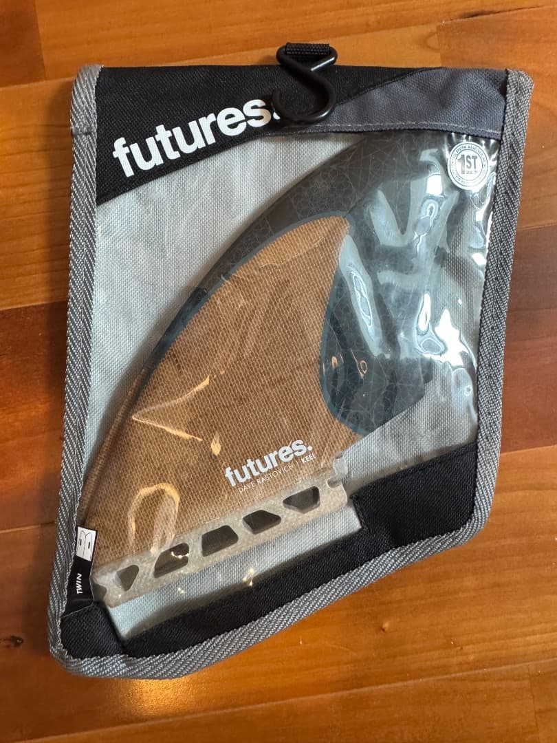 サーフィン・ボディボード FUTURES FIN TWIN KEEL RASTA