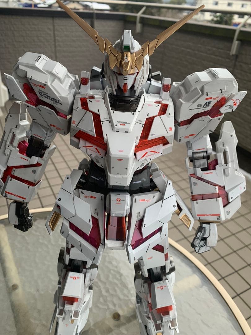 メガサイズ　1/48 ユニコーンガンダム　作成中