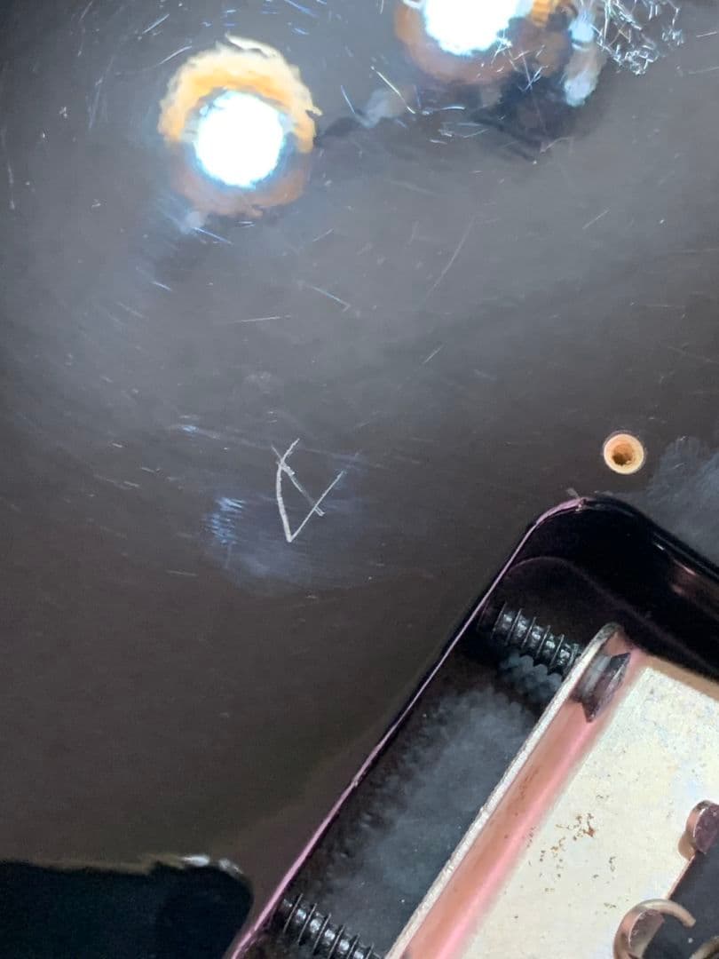 EDWARDS／ Anchang star 変形ギター