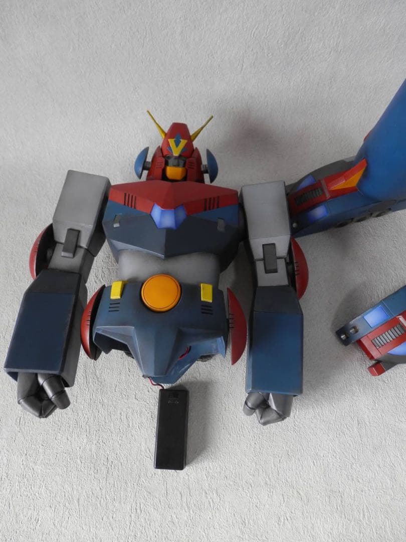 超電磁ロボ コンバトラーV　(海洋堂製ガレージキット)