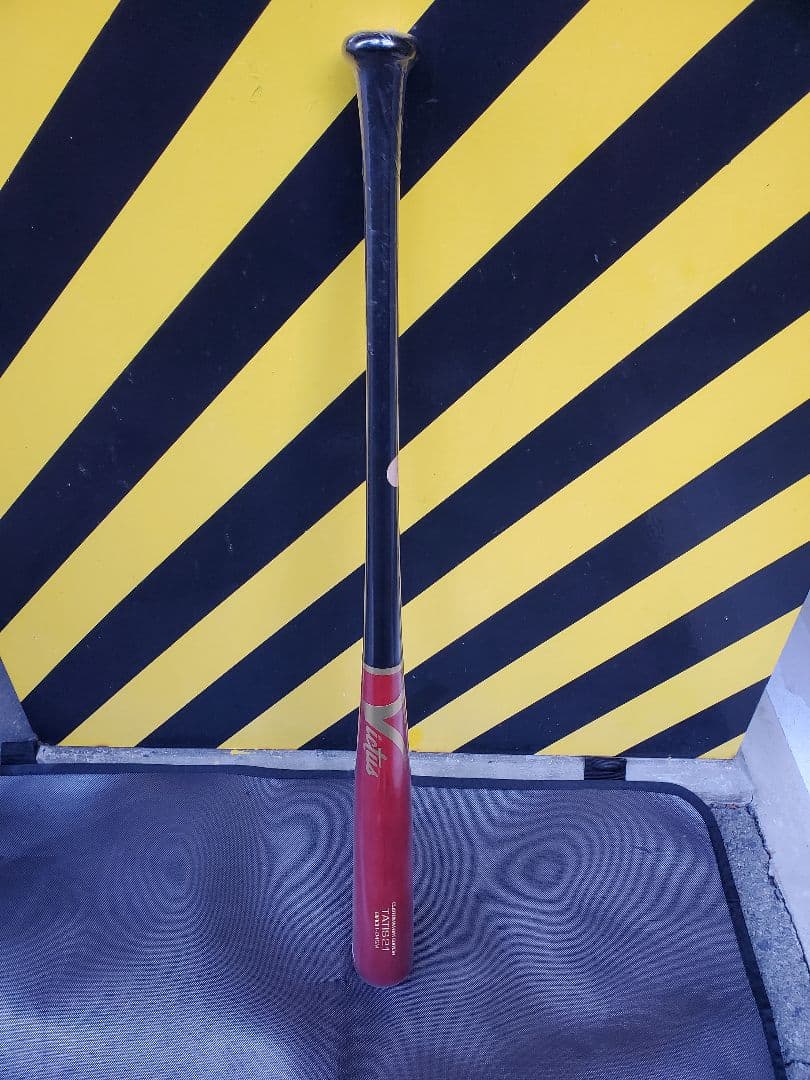 Victus　ヴィクタス　軟式　木製バット　タティスJr.モデル