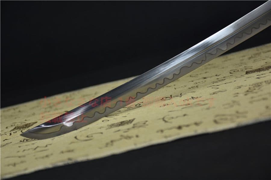 刀を押す 武具　刀装具　日本刀　模造刀   居合刀