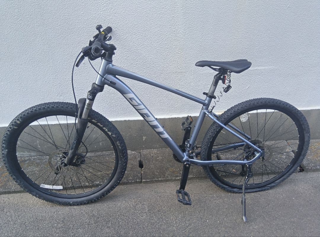 GIANT　TALON　Mサイズ タロン　浜松市引き取限定　MTB　ダート未使用