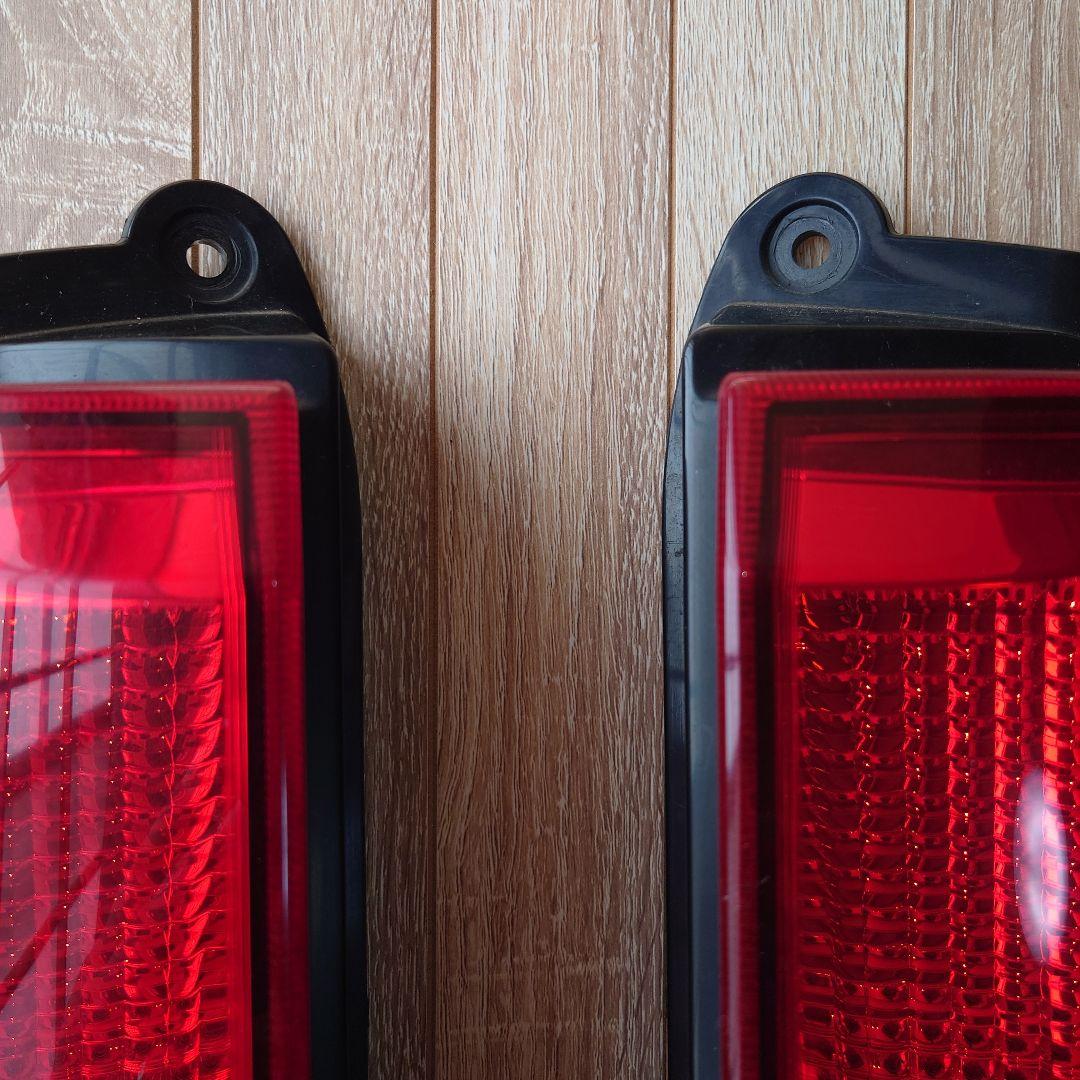 【純正】スズキ　エブリィDA64W テールランプ左右セット