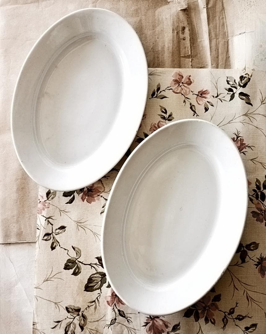 19世紀 フランス 36.5c 白の集約と重厚なオーバルプレートb アンティーク