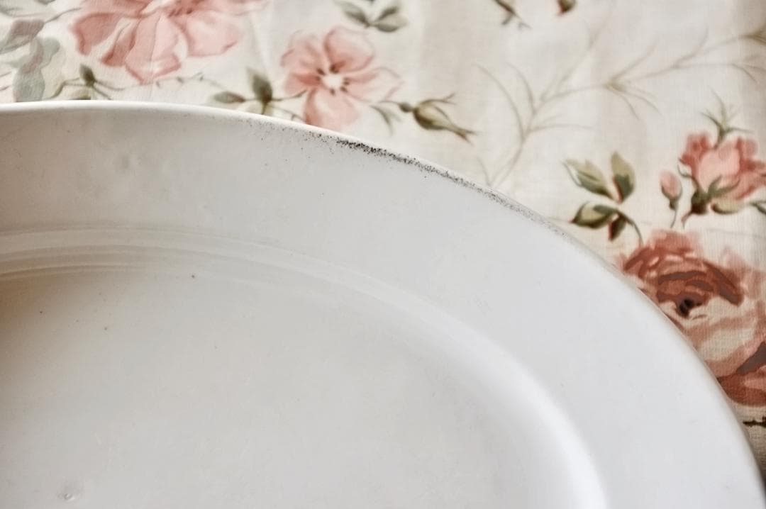 19世紀 フランス 36.5c 白の集約と重厚なオーバルプレートb アンティーク