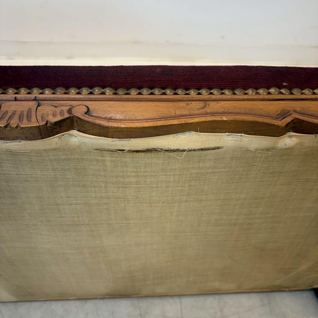 ビクトリアンスタイル ワインレッド　猫足ソファー　アンティーク　引き出し付き