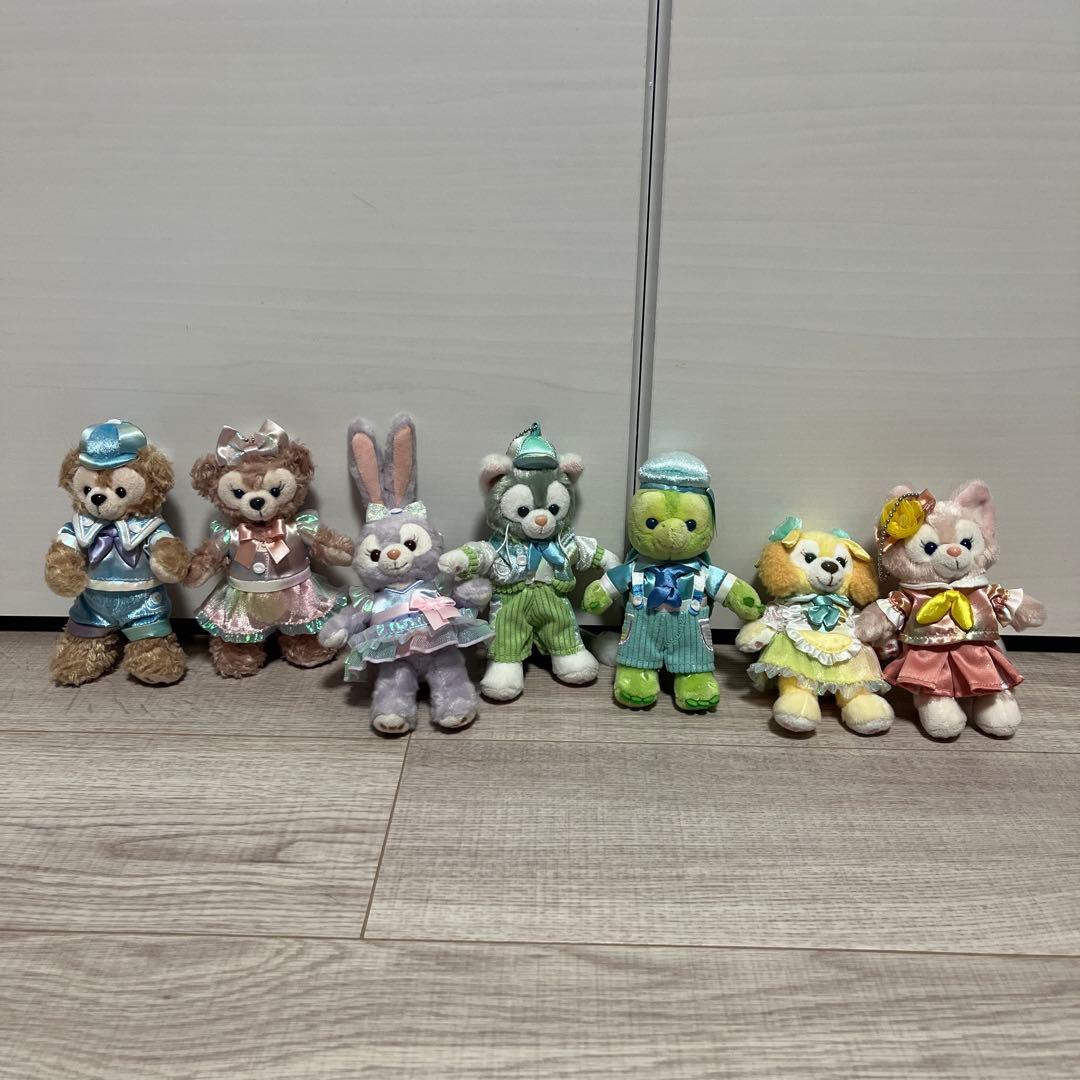 ダッフィー&フレンズ ぬいぐるみバッジ　カラフルハピネス　２０周年