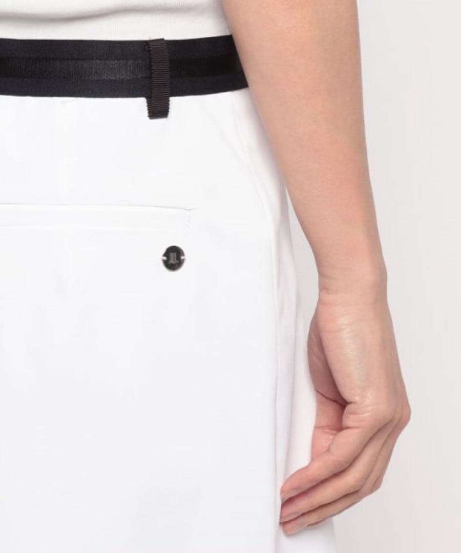 【新品】定価3万　LANVIN SPORT ゴルフ　丈長　スカート　38サイズ