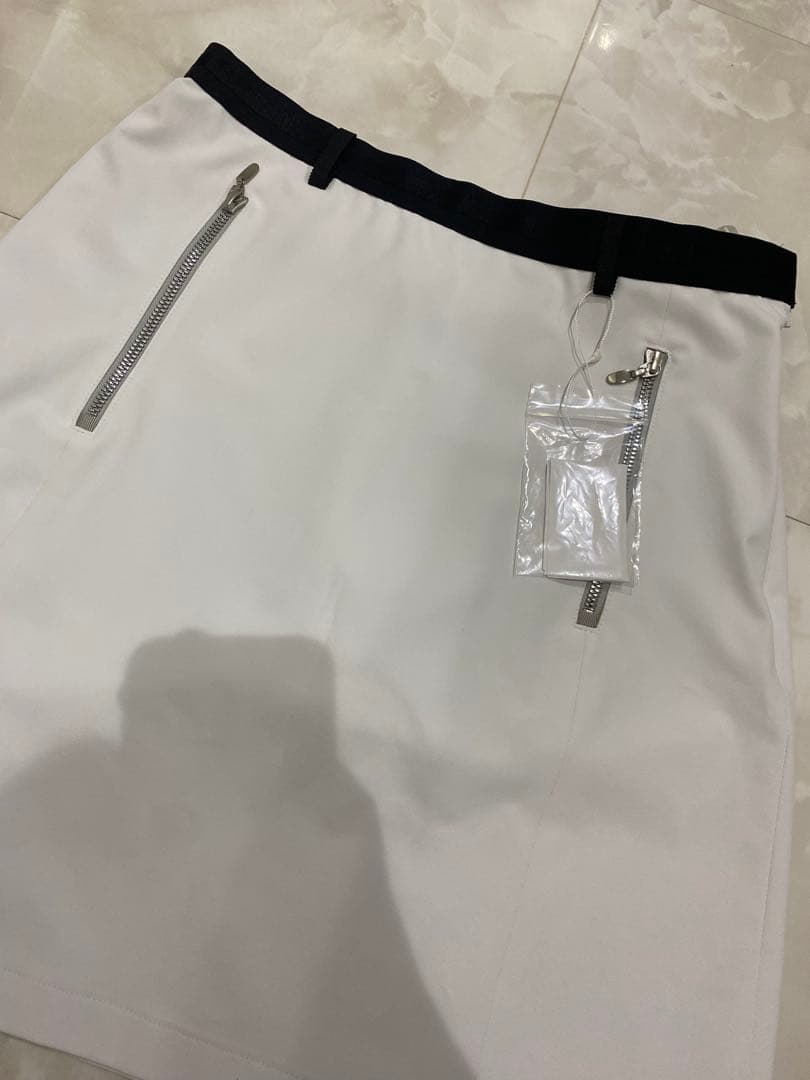 【新品】定価3万　LANVIN SPORT ゴルフ　丈長　スカート　38サイズ