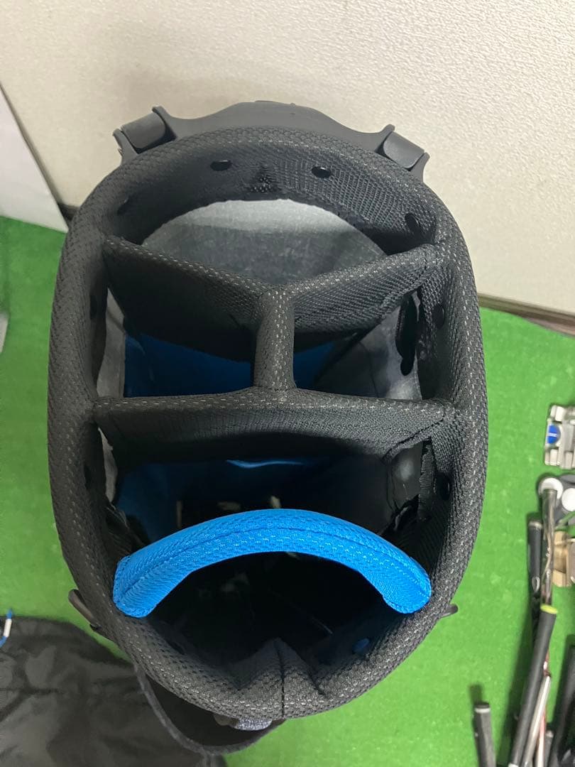 ナイキ スタンド式キャディバッグ　美品＆軽量