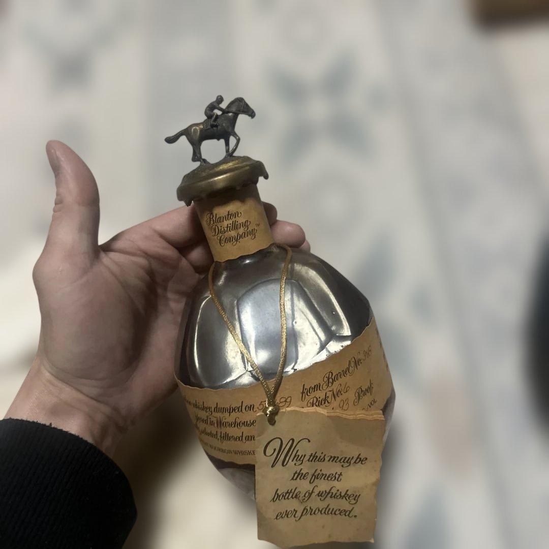 ブラントン・シングルバレル・バーボン・ウイスキー