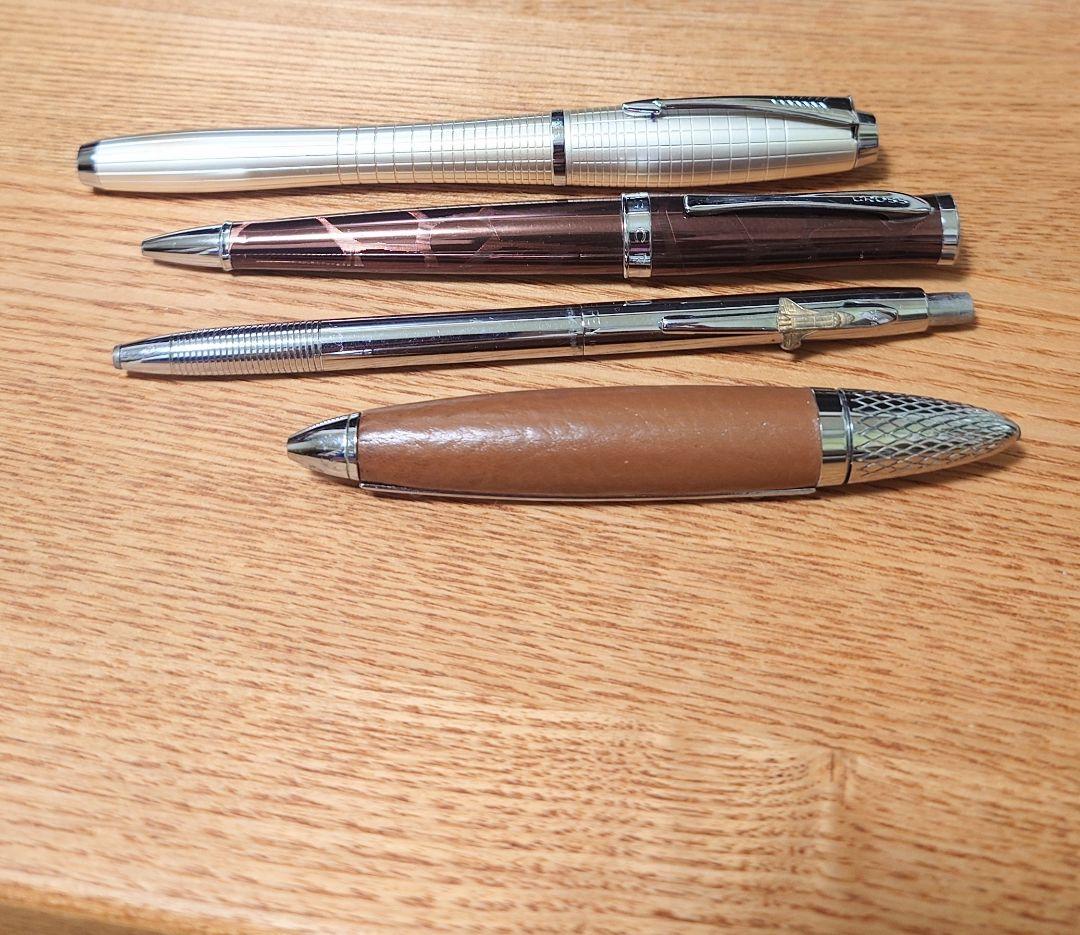 【高級筆記具4本セット+ペンケース3つ+替芯1つ】