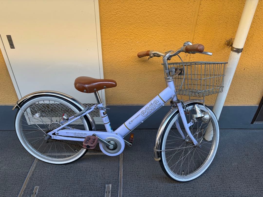 引き取り限定　esse 子供用自転車 ラベンダー 前カゴ付き　20インチ　東京都