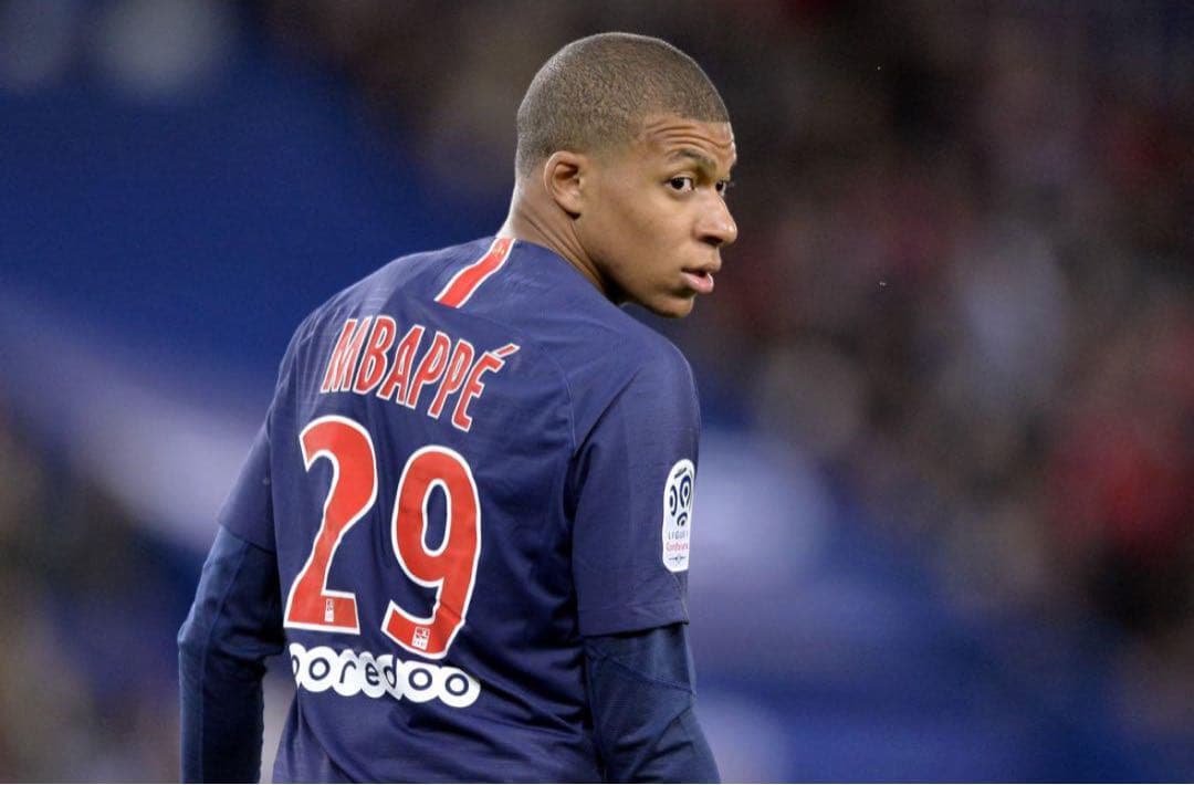 【２９番モデル】キリアン・エムバペ ＃２９ パリサンジェルマン１８／１９（H）