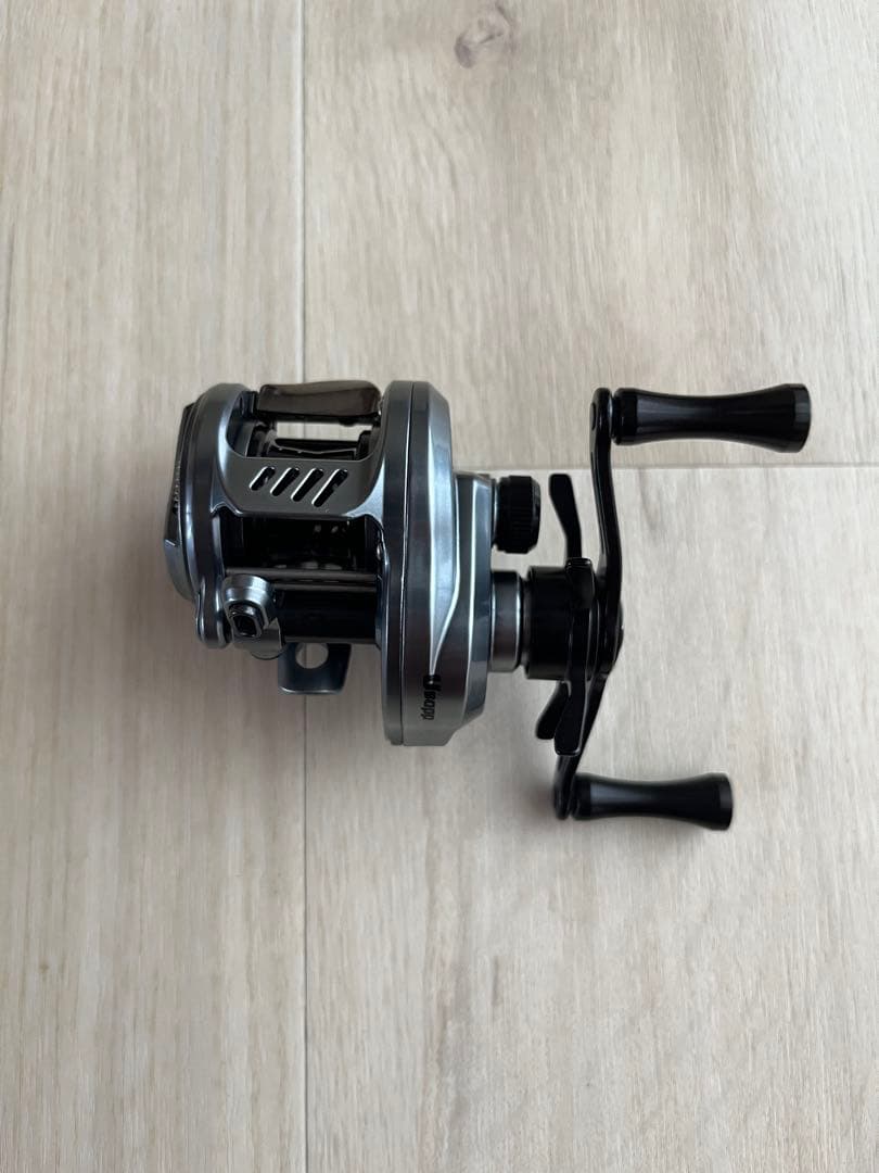 今だけ！特価！LEYDUN USOPP ベイトリール