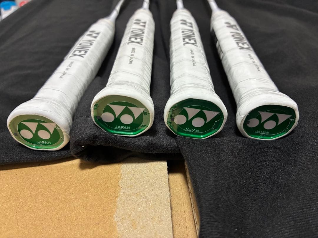 yonex デュオラZストライク　新品未使用　バドミントン　ラケット 3U G5