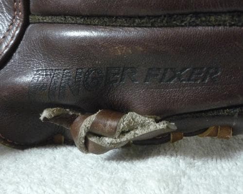 ゼット　軟式　内野用　右投げ　グローブ　GRANDOX　FINGER FIXER