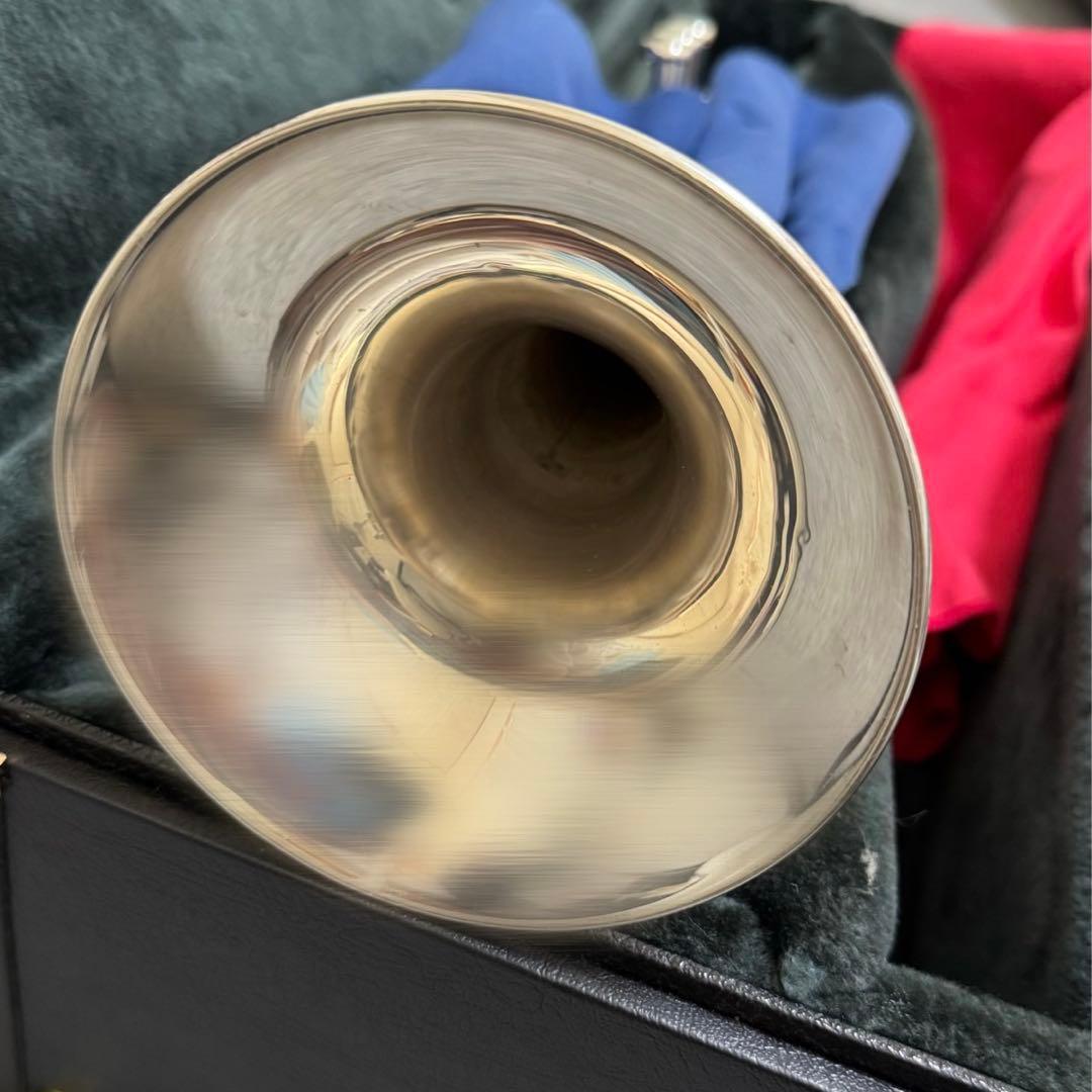 トランペット ヤマハXENO YTR8335GS本体 ケース付き