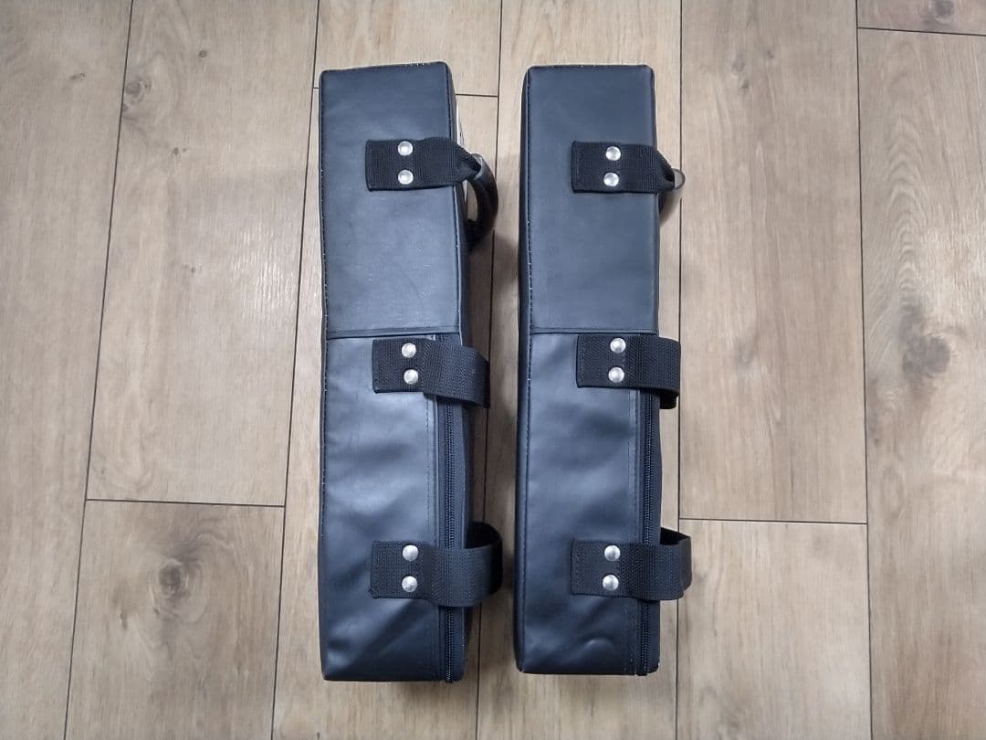 ISAMI キックミット 黒