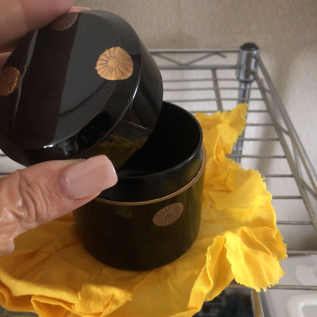 粒菊蒔絵 雪吹雪