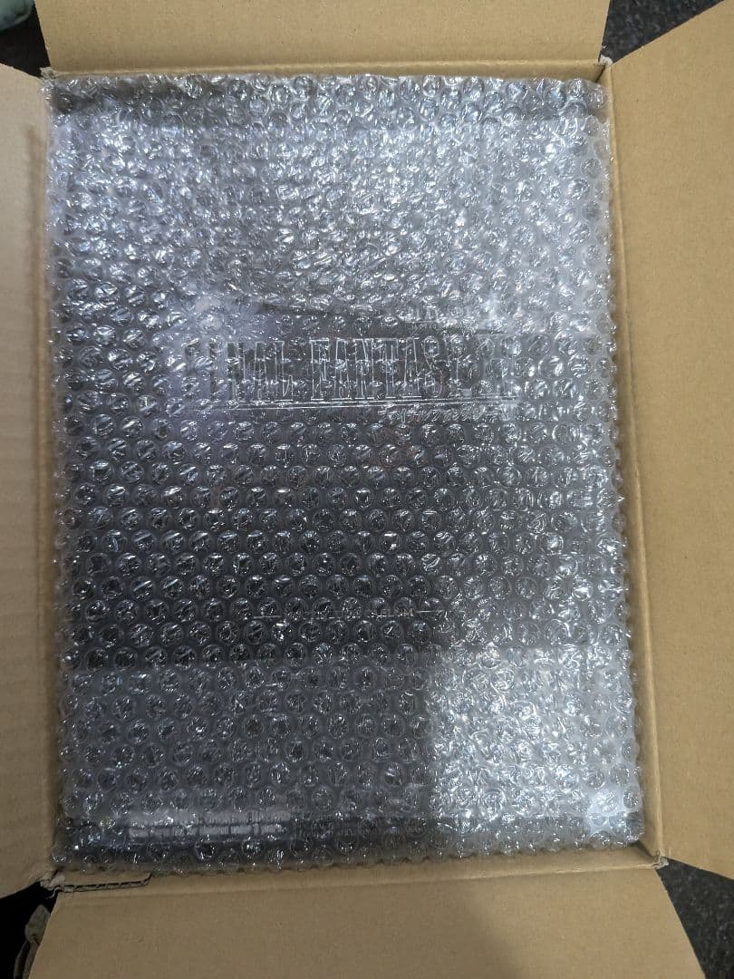 PLAY ARTS 真　ノクティス　フィギュア