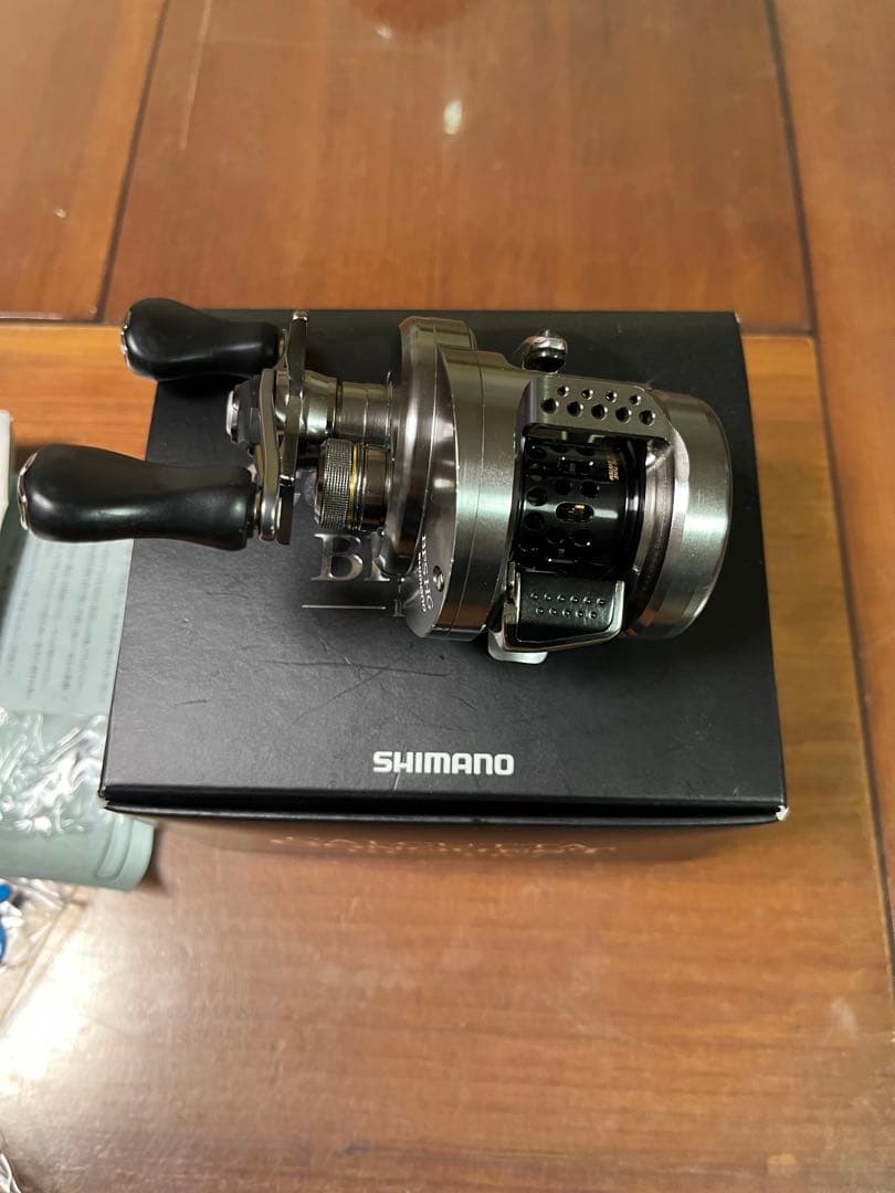 SHIMANO 17CALCUTTA CONQUEST BFS HG 左ハンドル