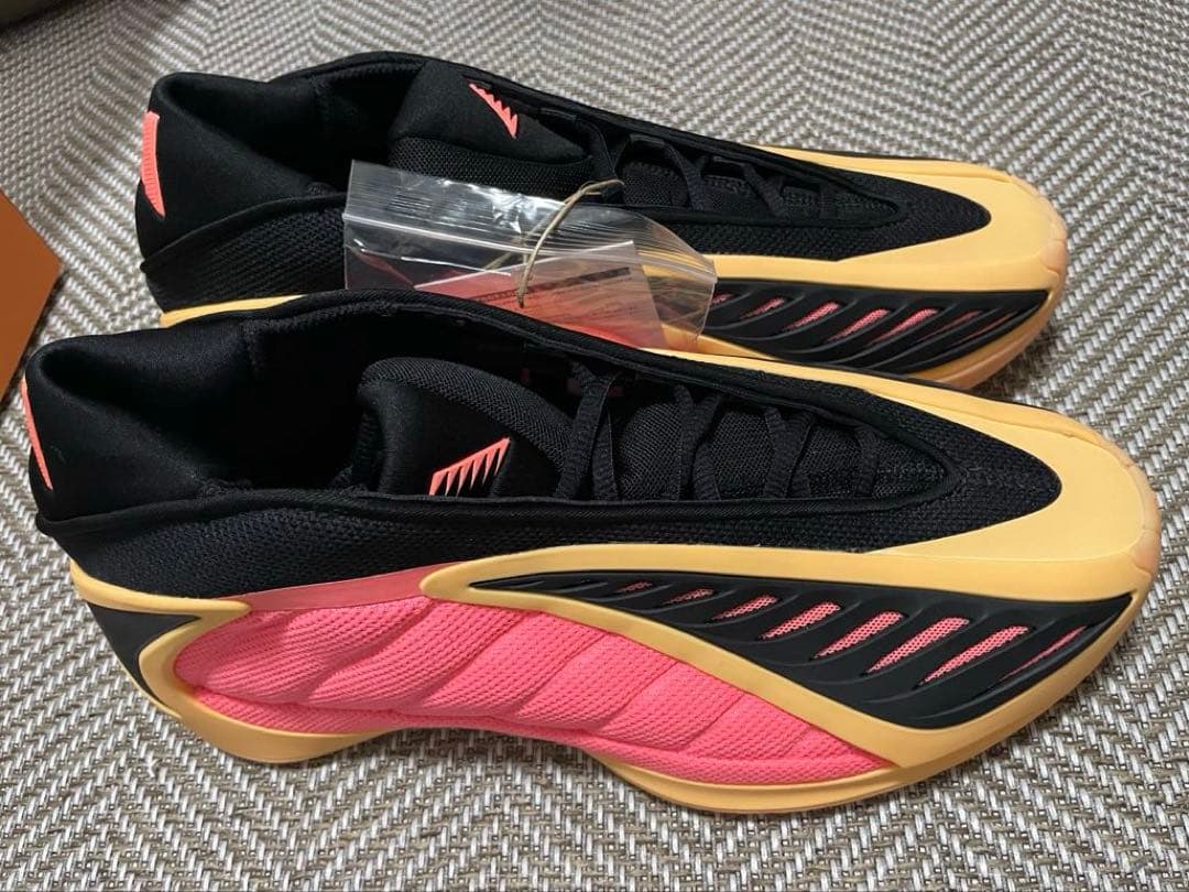 Anthony Edwards 2 シューズ ブラック/ピンク/ベージュ