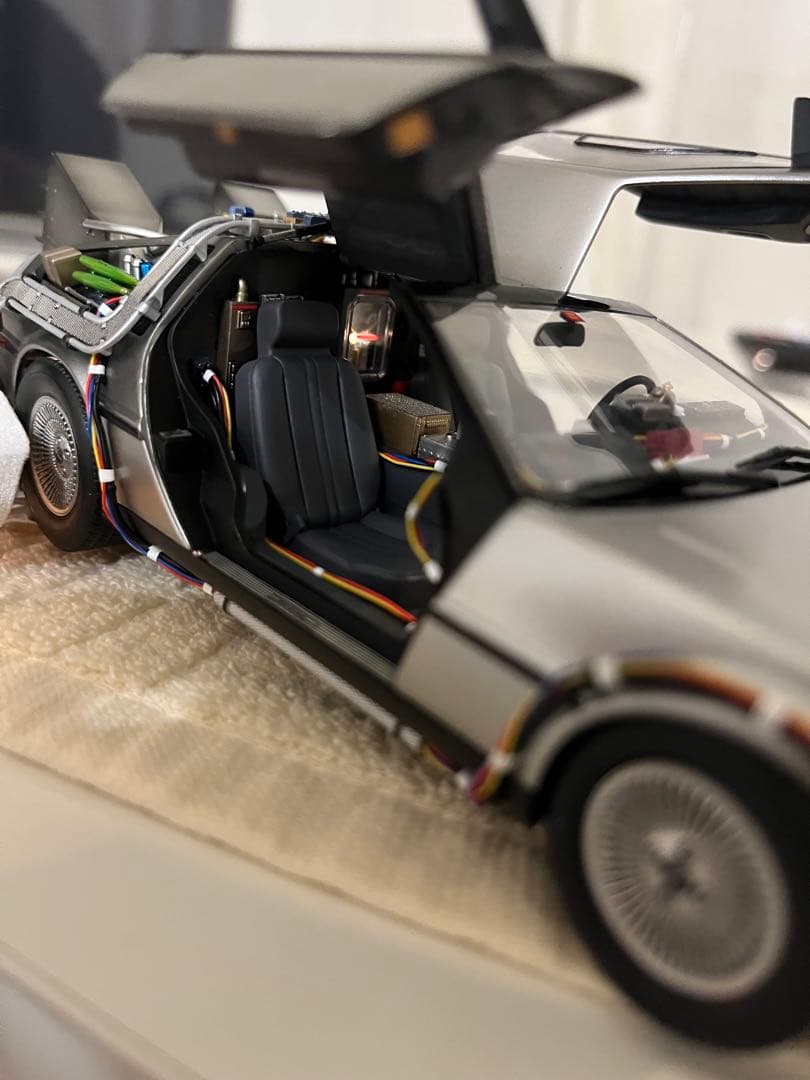 バックトゥザフューチャーPart I タイムマシン　1/24塗装完成品