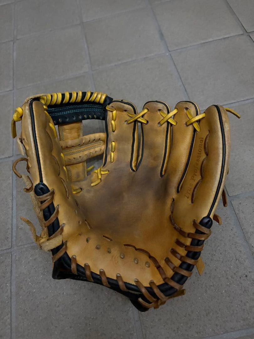 スラッガー 軟式内野用グローブ