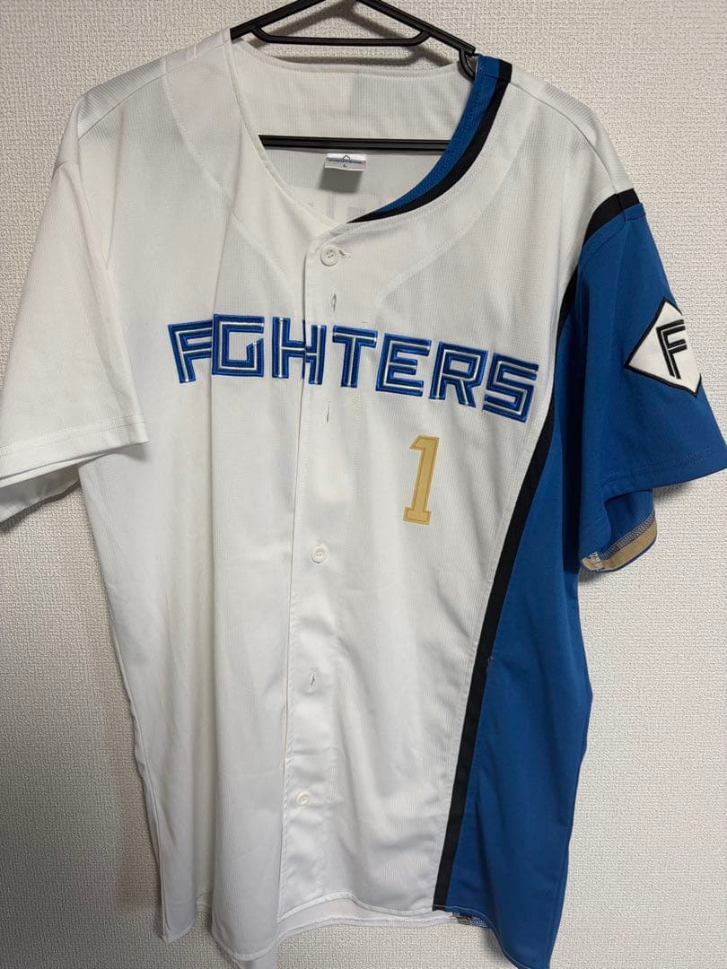 BIGBOSS ファイターズユニフォーム 背番号1