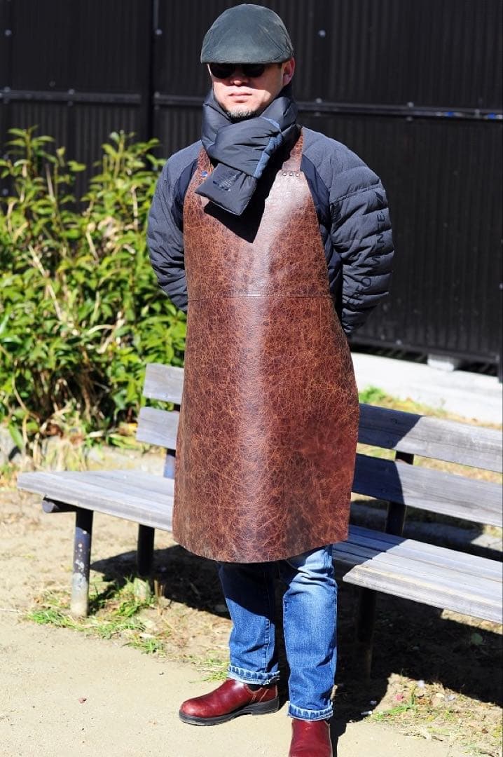 本革　レザー　エプロン フリーサイズ　シンプル　軽量型