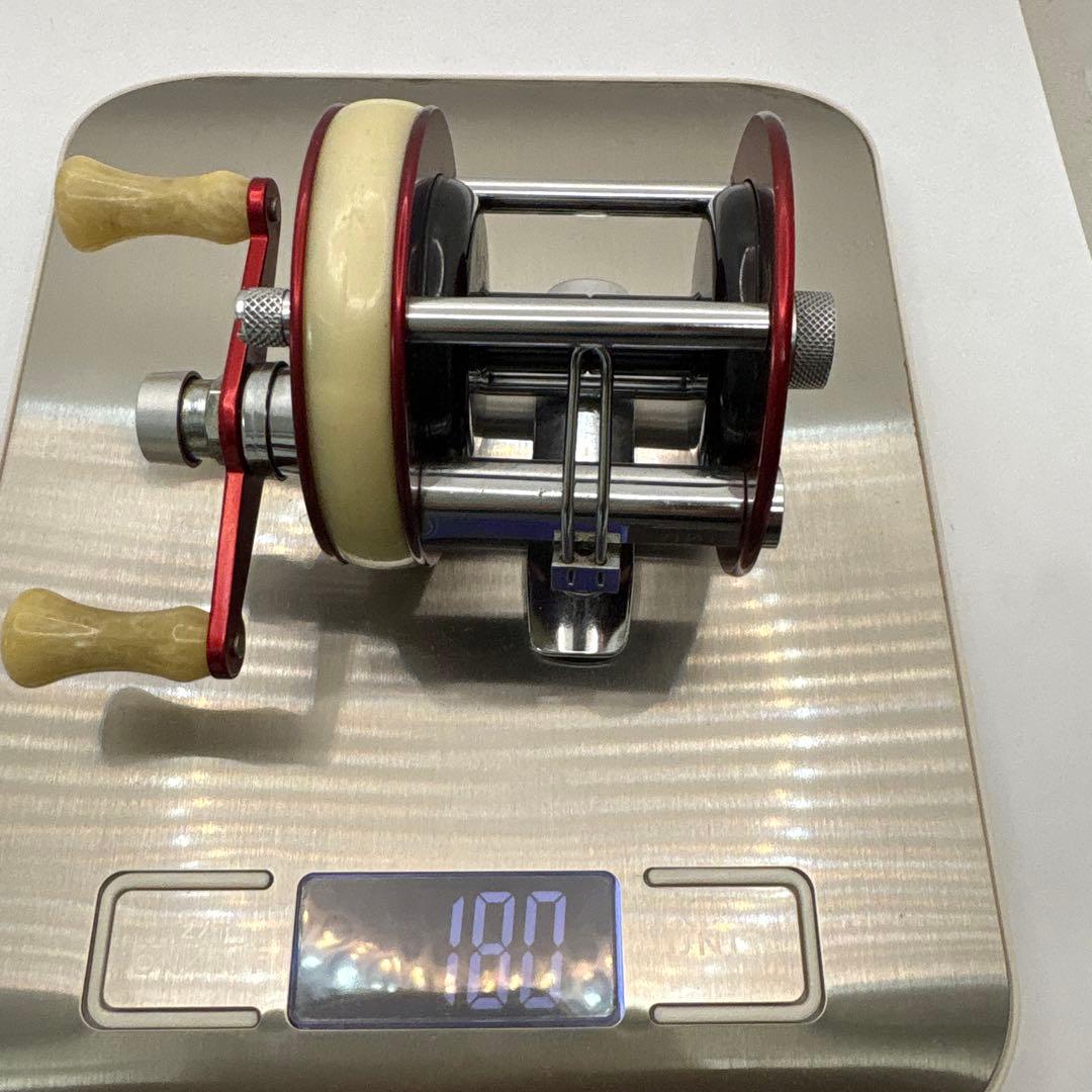 ABU 1750 A ベイトリール