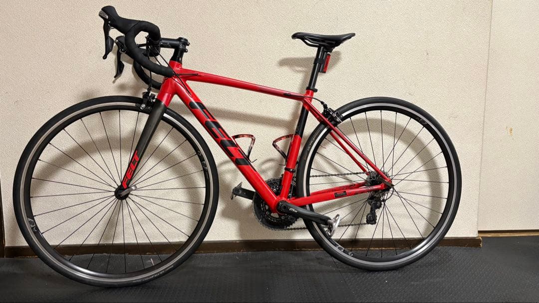 FELT FR 30 2017年式　レッド