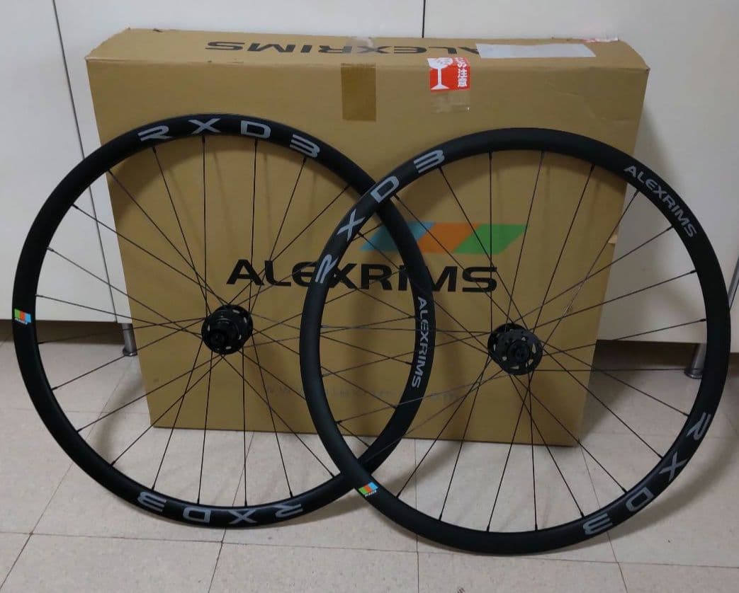 ALEXRIMS RXD3 700c ディスクブレーキ用軽量ホイール