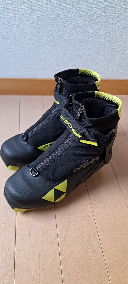 クロスカントリーブーツ　23.5 FISCHER