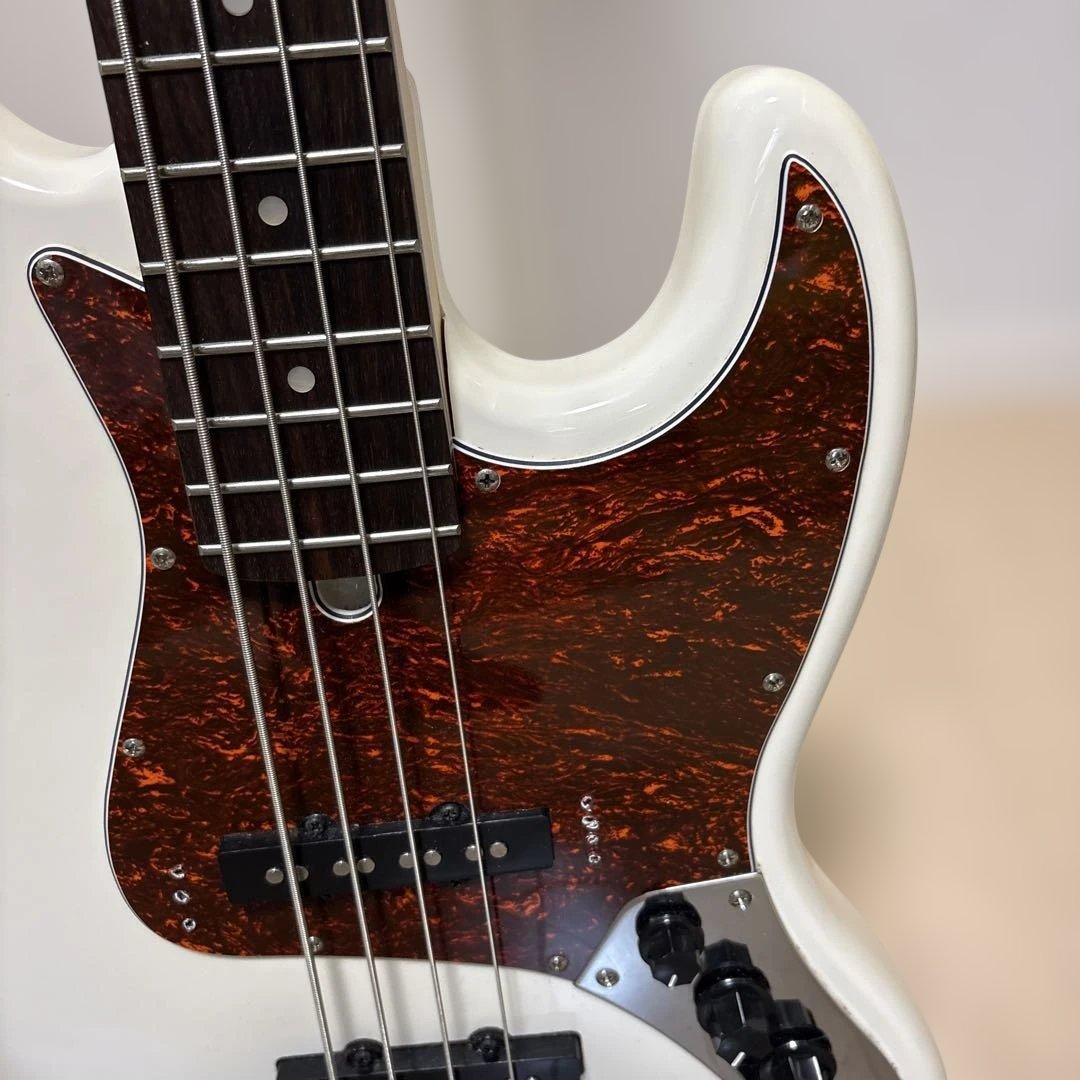 Bacchus bjb-1-rsm エレキベース ホワイト　美品